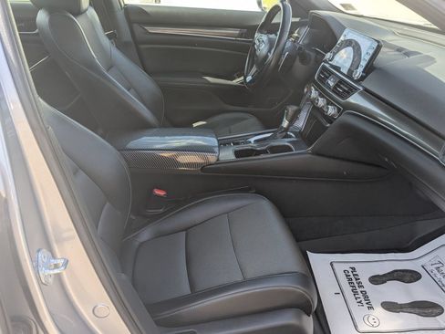 Used 2022 Honda Accord Sport image 35