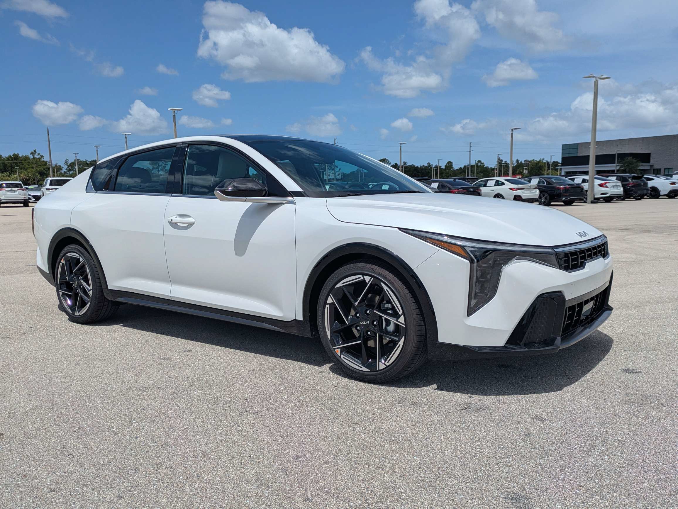New 2026 Kia K4 EX w/ GT-Line Sunroof Package FWD image 2