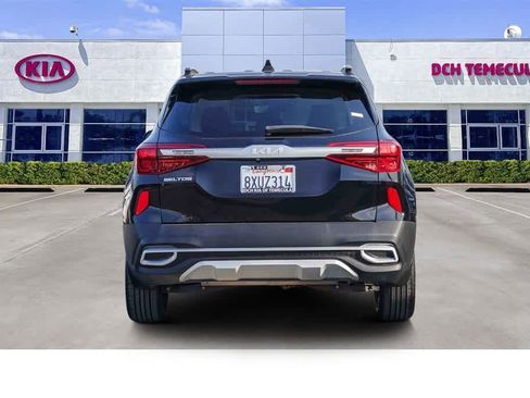 Certified 2022 Kia Seltos EX image 5