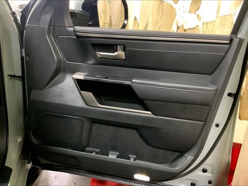 Used 2024 Toyota Tundra Limited image 22