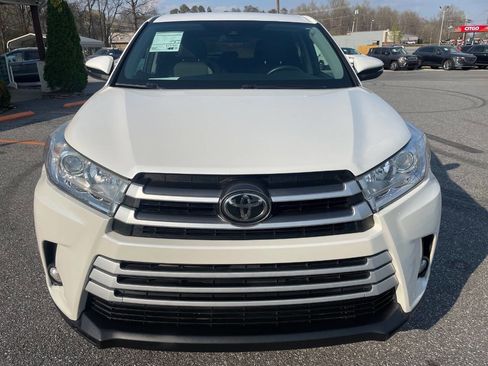 Used 2017 Toyota Highlander Plus image 5