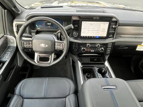 New 2026 Ford F450 Platinum w/ FX4 Off-Road Package image 9