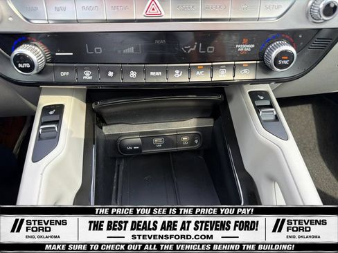 Used 2025 Kia Telluride S FWD image 27