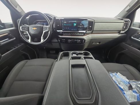 Certified 2025 Chevrolet Silverado 3500 LT w/ All Star Edition AWD/4WD image 9