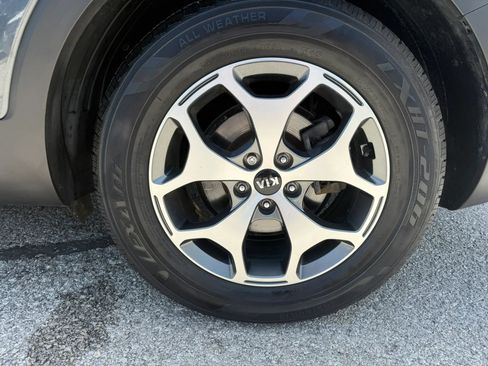 Used 2020 Kia Telluride EX w/ Towing Package AWD/4WD image 29
