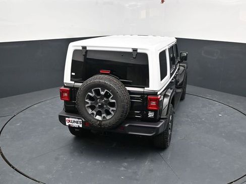 New 2026 Jeep Wrangler Unlimited Sahara AWD/4WD image 33