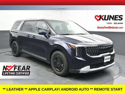 Used 2026 Kia Carnival FWD image 1