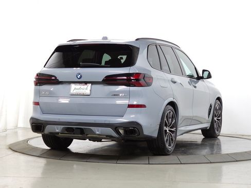 Used 2024 BMW X5 xDrive50e w/ Executive Package image 11
