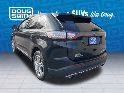 Used 2015 Ford Edge Titanium image 3