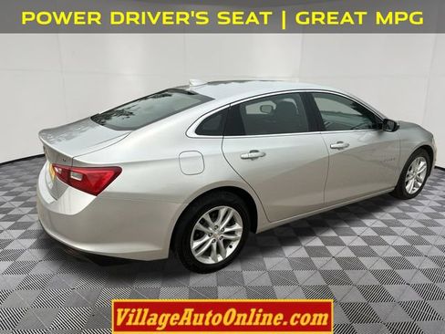 Used 2016 Chevrolet Malibu LT FWD image 4
