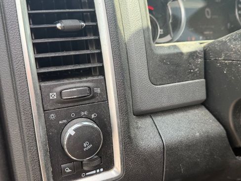 Used 2018 RAM 1500 Big Horn AWD/4WD image 10