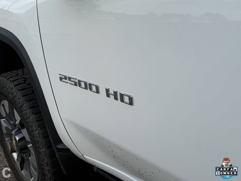 Used 2022 Chevrolet Silverado 2500 Custom AWD/4WD image 12