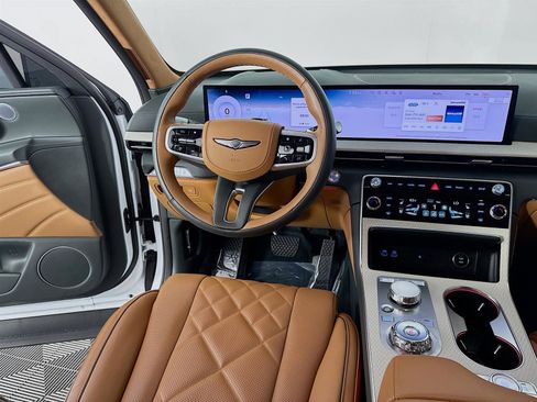 Certified 2025 Genesis GV80 3.5T Prestige image 25