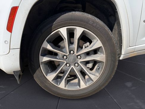 Used 2021 Jeep Grand Cherokee L Overland w/ Advanced Protech Group III AWD/4WD image 14