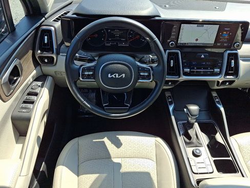 Certified 2023 Kia Sorento S w/ Panoramic Sunroof Package AWD/4WD image 12