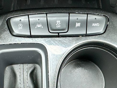 Used 2025 Chevrolet TrailBlazer LT AWD/4WD image 18
