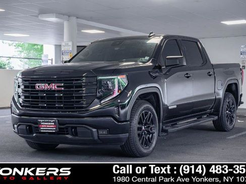 Used 2023 GMC Sierra 1500 Elevation AWD/4WD image 2