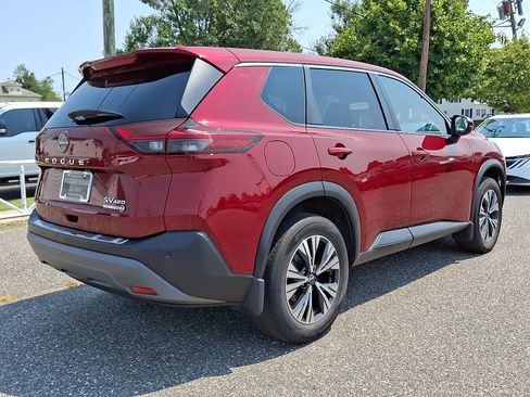 Used 2022 Nissan Rogue SV AWD/4WD image 6