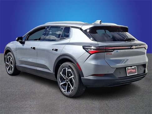 New 2026 Chevrolet Equinox EV LT image 4