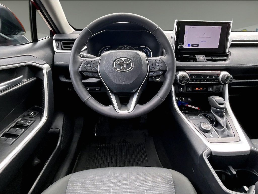Used 2025 Toyota RAV4 XLE w/ Convenience Package AWD/4WD image 17