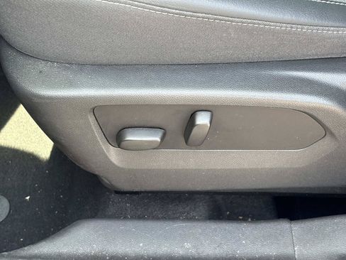 Used 2022 Buick Envision Preferred FWD image 17