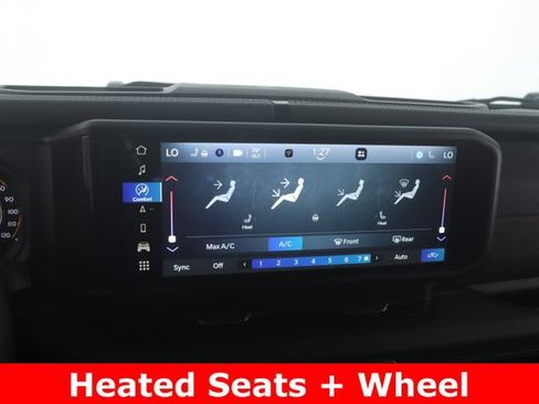 Used 2024 Jeep Gladiator Rubicon w/ Technology Group AWD/4WD image 4