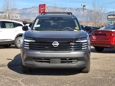 New 2026 Nissan Kicks SR w/ Cold Weather Package image 2