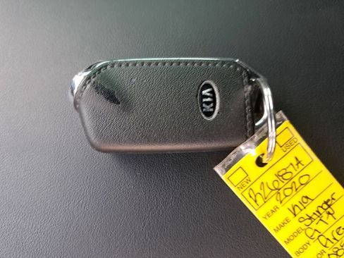 Used 2020 Kia Stinger GT1 AWD/4WD image 34