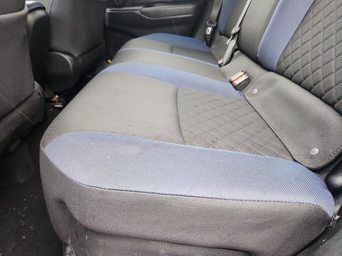 Used 2021 Toyota C-HR XLE FWD image 25
