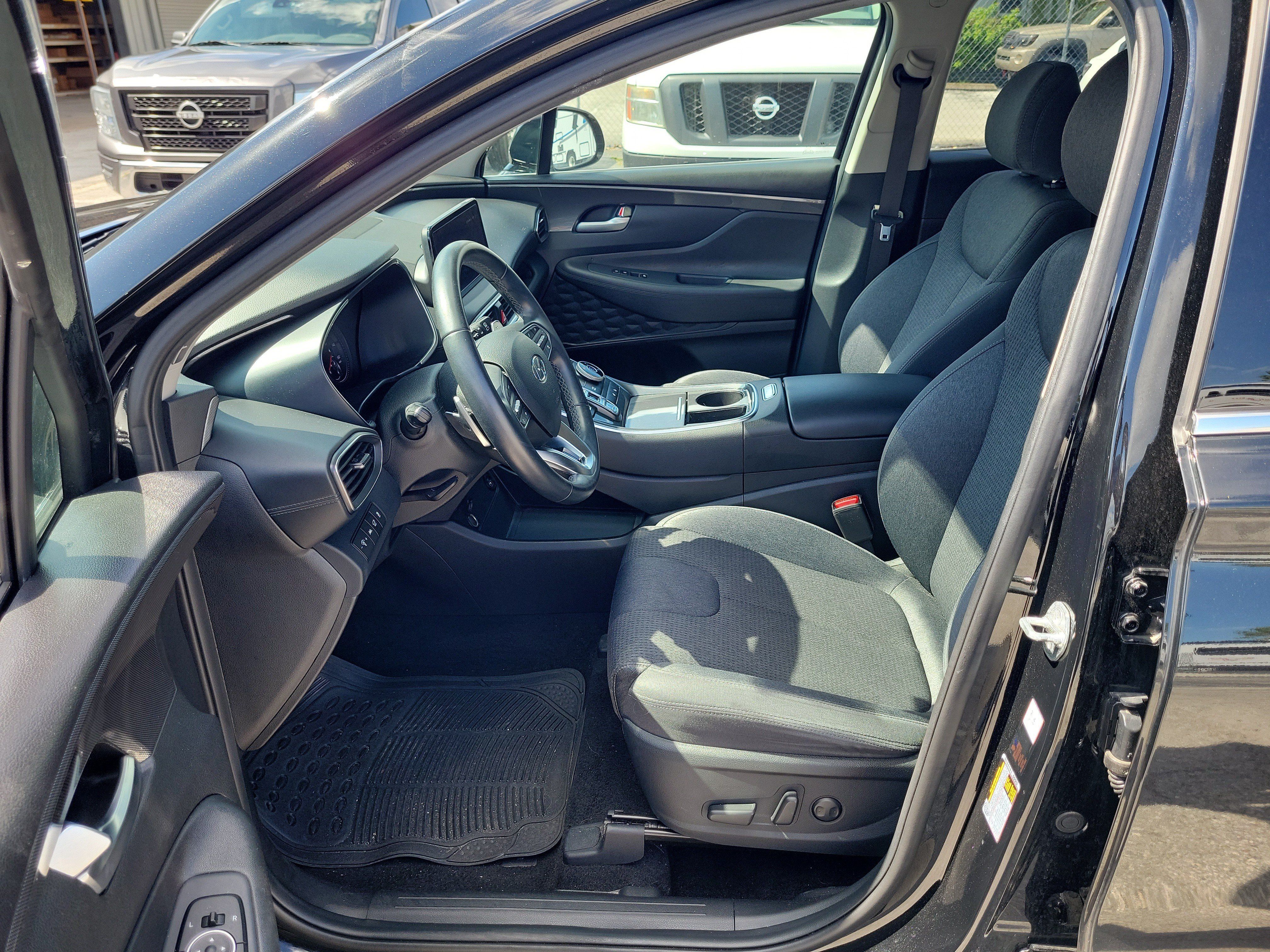 Used 2023 Hyundai Santa Fe SEL AWD/4WD image 14