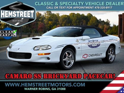 Used 2000 Chevrolet Camaro Z28 w/ SS Performance/Appearance Pkg image 1
