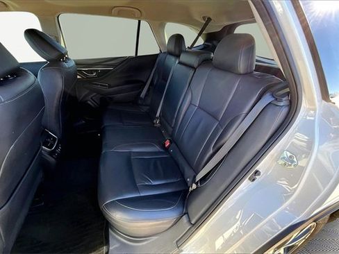 Used 2022 Subaru Outback Limited image 28