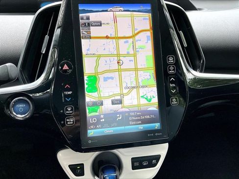 Used 2017 Toyota Prius Prime Premium FWD image 24