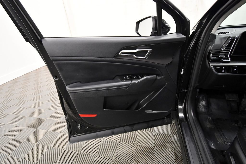 Certified 2024 Kia Sportage EX AWD/4WD image 13