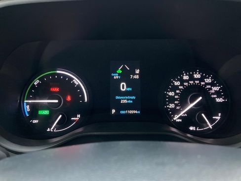 Used 2021 Toyota Sienna LE image 16