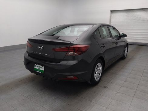 Used 2020 Hyundai Elantra SE FWD image 9