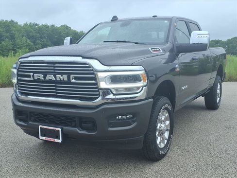 Used 2024 RAM 2500 Laramie AWD/4WD image 28