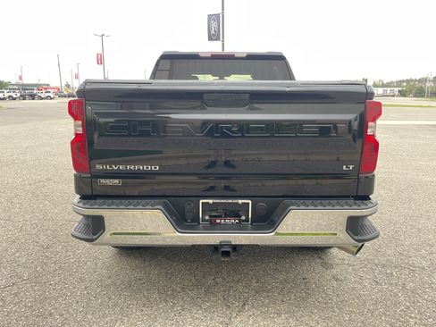 Used 2021 Chevrolet Silverado 1500 LT AWD/4WD image 4