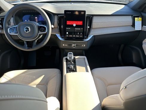 New 2026 Volvo XC90 B5 Plus image 11