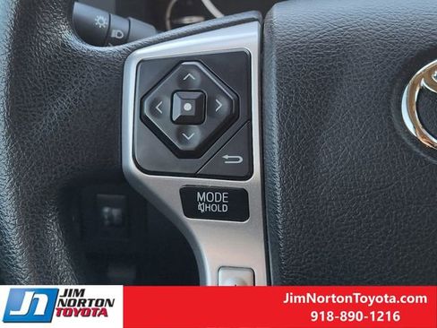 Used 2017 Toyota Tundra SR5 w/ SR5 Upgrade Package image 29