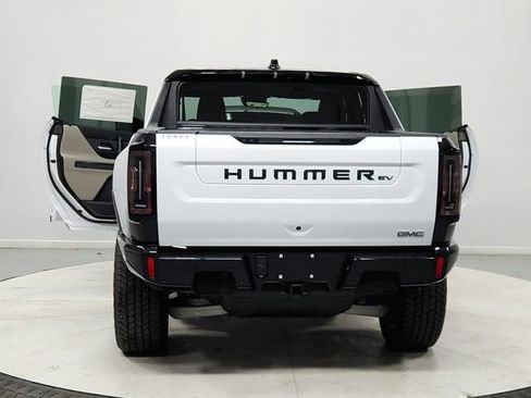 New 2026 GMC Hummer EV 4x4 Crew Cab w/ LPO, Dark Essentials Package image 14
