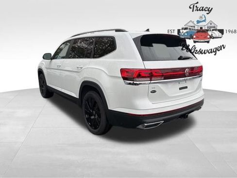 New 2026 Volkswagen Atlas SE image 5