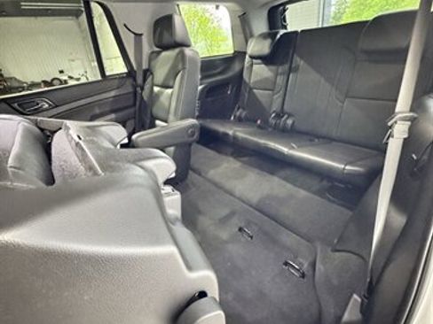 Used 2019 Chevrolet Tahoe Premier AWD/4WD image 10