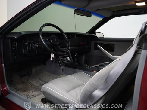 Used 1987 Chevrolet Camaro LT image 4