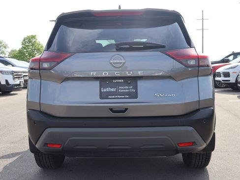Used 2023 Nissan Rogue SV AWD/4WD image 5