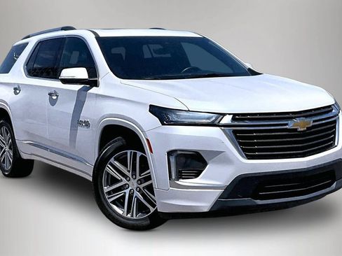 Used 2023 Chevrolet Traverse High Country AWD/4WD image 1