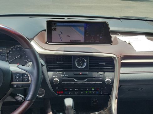 Used 2017 Lexus RX 350 FWD w/ Premium Package image 18