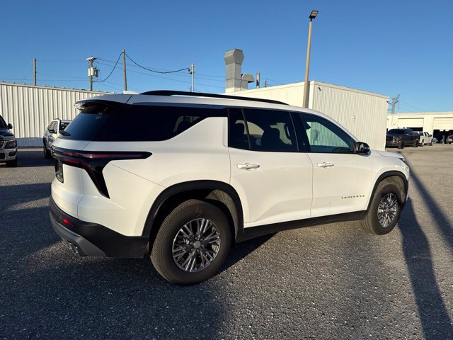 Certified 2026 Chevrolet Traverse LT w/ Driver Confidence Package FWD image 3