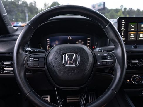 Used 2023 Honda Accord Sport image 29