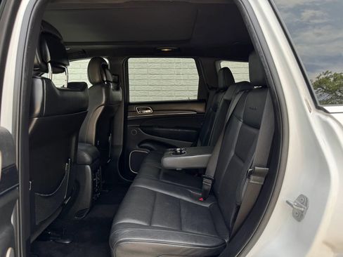 Used 2015 Jeep Grand Cherokee Summit AWD/4WD image 19